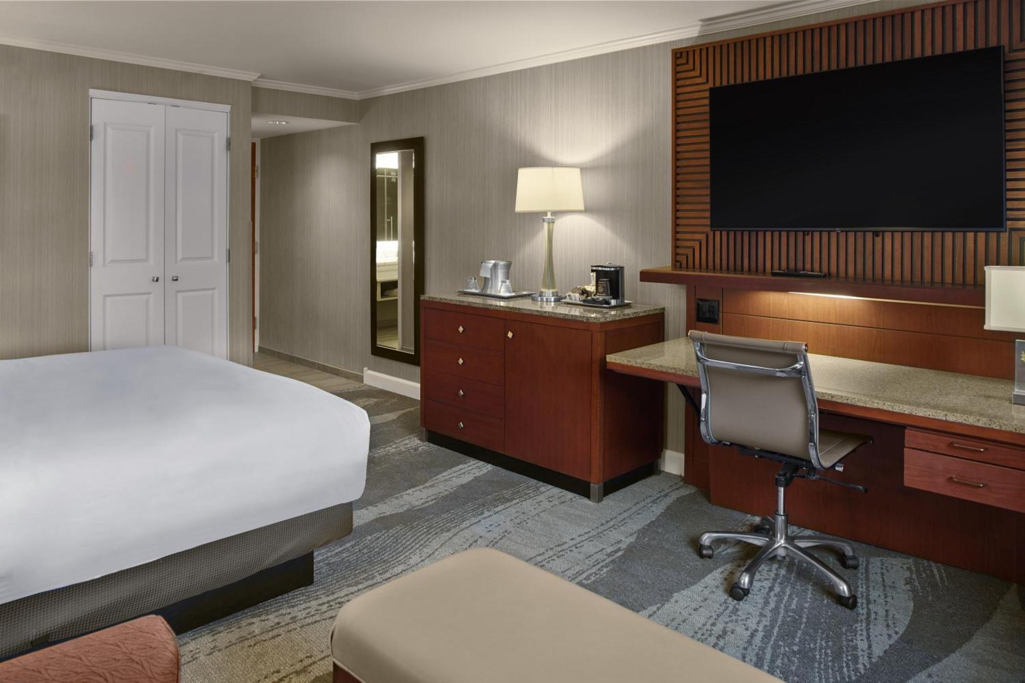 Doubletree By Hilton Akron Fairlawn Exterior foto